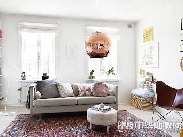 客厅地板图片 翻手为云覆手为雨-中华地板网