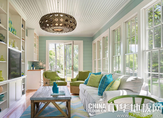 小清新最爱的色彩 蓝色系家装地板搭配(图)