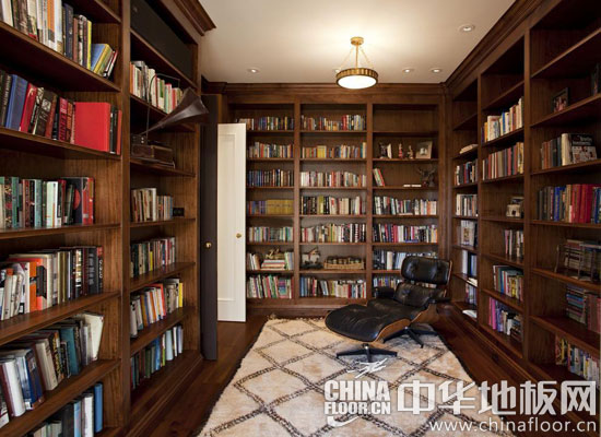 收拾行囊准备出发 度假风木地板别墅等着你(图