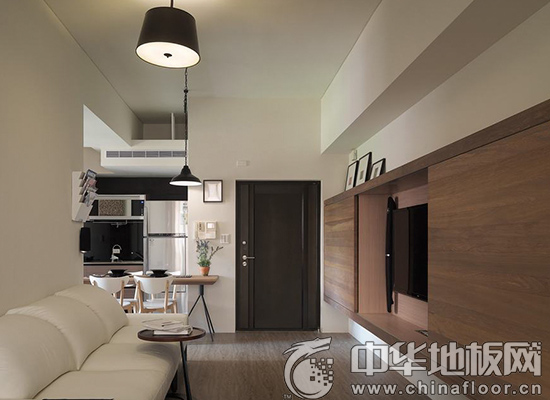 为木地板发声找原因