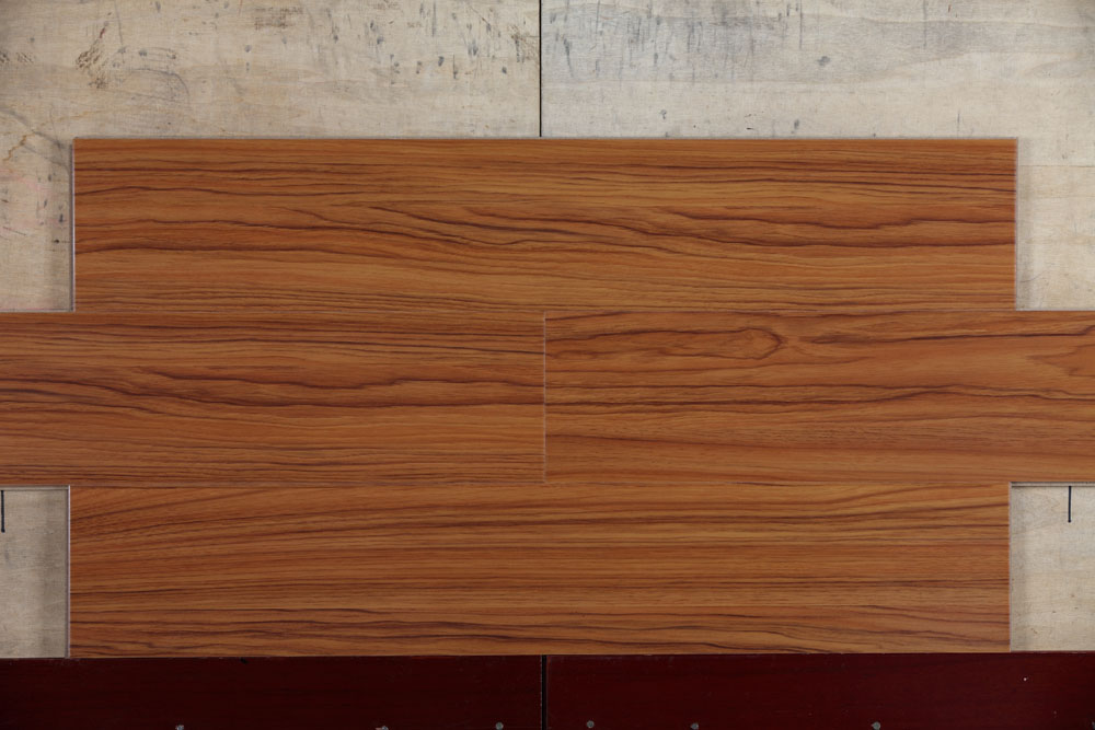 品牌名称:格润地板