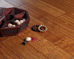 燕泥地板-仿古多层桦木